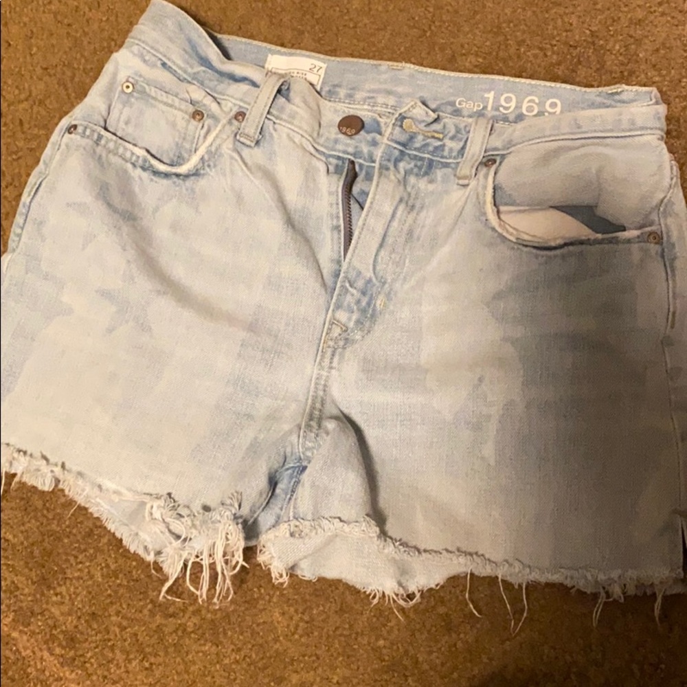 GAP high rise cut-offs shorts